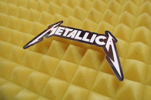 NÁLEPKA METALLICA 10,4 x 4,6 cm
