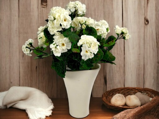 Umelé kvety Geranium na balkónovú terasu - biela
