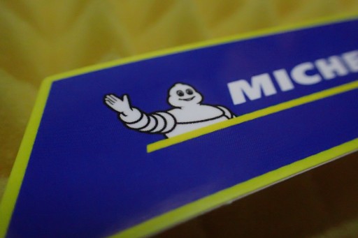 NÁLEPKA S LOGOM MICHELIN 9,55 x 3 cm