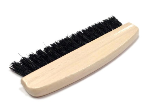 Stredne tvrdá štrbinová kefa