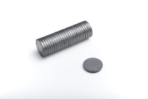 Cylindrický feritový magnet MW 25x3 F30 10 ks