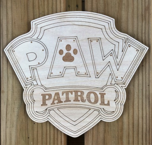 Drevená plaketa Paw Patrol s gravírovanou vlajkou