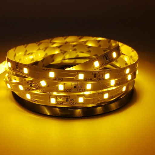 LED pásik 2835 300 IP20 5m teplá biela