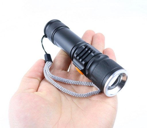 MINI LED BATERKA USB ZOOM KĽÚČENKA NABÍJATEĽNÁ