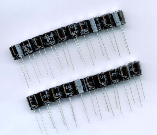 100uF 63V 100 µF 63V LEAGUER (20 KS) ELEKTROLYTICKÝ KONDENZÁTOR