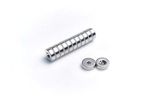 Magnet na hruď. MP 15x(7x3,5)x5 N38 pre skrutk