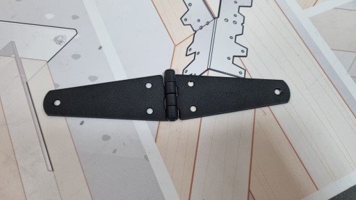 TROJUHOLNÍKOVÝ PÁNT 150X35X2MM ZTS150 ČIERNY DEKORATÍV.