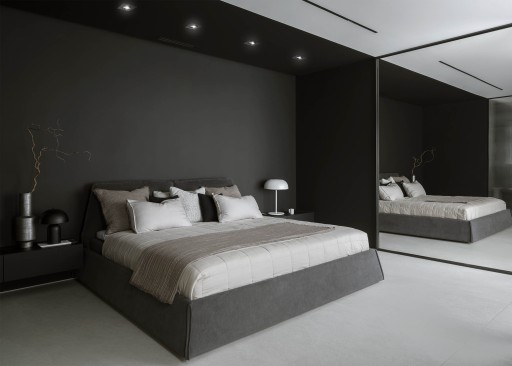 Halogénové LED pohyblivé štvorcové svietidlo čierna + GU10 10W žiarovka 3 farby