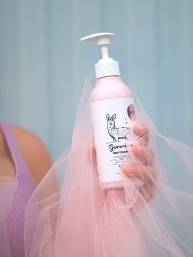 YOPE Prírodný gél na intímnu hygienu Geranium and Cranberry 300ml