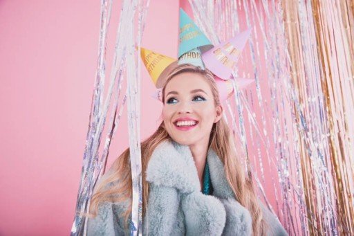 Narodeninové čiapky Happy Birthday farebné narodeninové čiapky 16cm 6 kusov