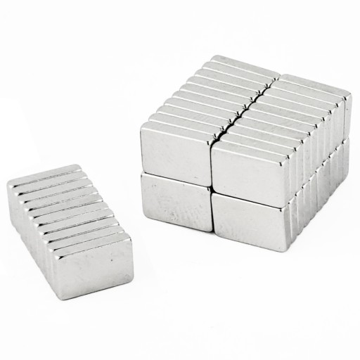 NEODYMOVÝ MAGNET 7,5x5x1,5 N38 50 KS
