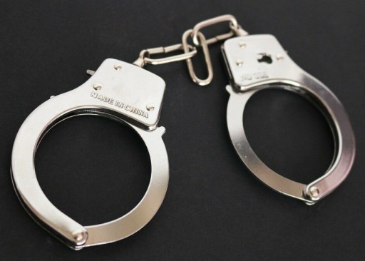 KOVOVÉ PUTÁ POLICAJNÉHO VÝCVIKU REŤAZ