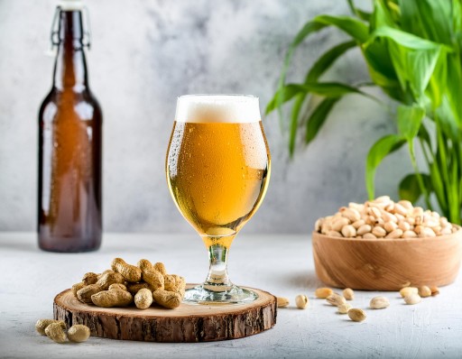 Pokal pivný pohár na stopke, 500 ml
