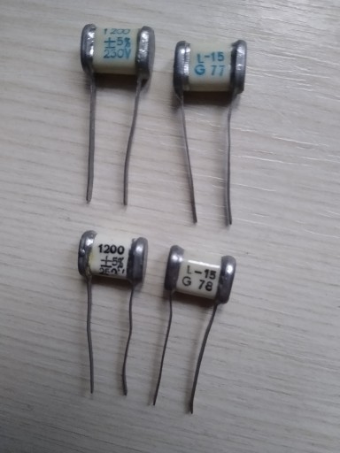 KONDENZÁTOR 1,2nF 250V 5% SILVER MICA SG-2 set=3