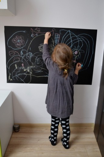KRIEDOVÁ TABUĽKA SAMOLEPIACA S'COOL fólia 100 x 60 cm ZADARMO SADA kriedy