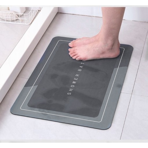RÝCHLOSCHNÚCA ABSORPČNÁ KÚPEĽŇOVÁ PODLOŽKA