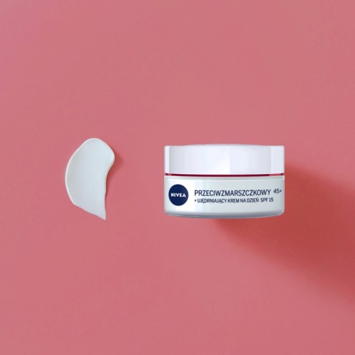NIVEA Spevňujúci krém proti vráskam 45+