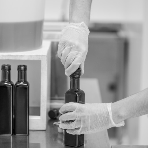 Bio ľanový olej zo zlatého ľanu 100 ml Olejowy Raj
