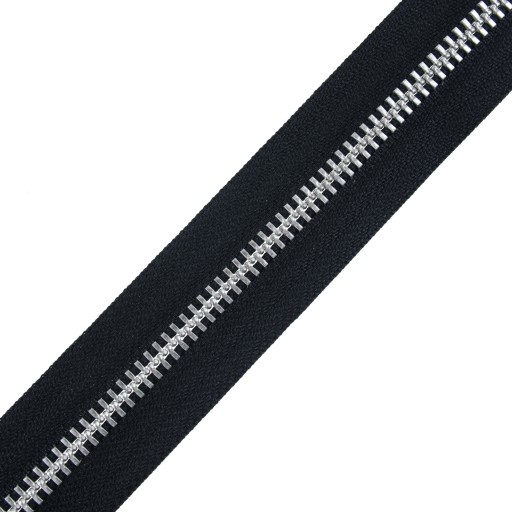 YKK zips 48cm ČIERNA s očkom