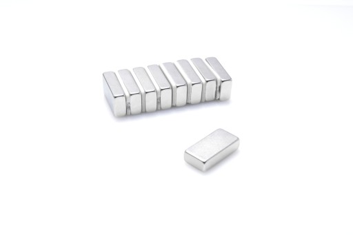 Neodymový tanierový magnet MPŁ 20x10x5 N38H