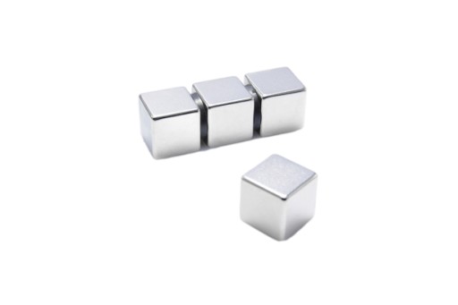 Neodymový tanierový magnet MPŁ 15x15x15 N48