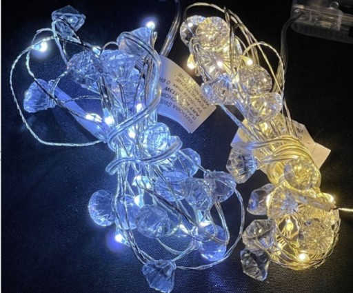 DRÔTOVÉ SVIETIDLÁ 20 LED BATÉRIOVÁ PRÁCA DIAMANTOVÁ + STUDENÁ
