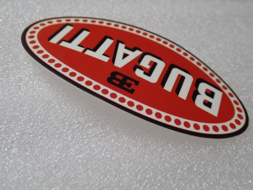 NÁLEPKA S LOGOM BUGATTI SUPERCARS 9,1 x 4,6 cm