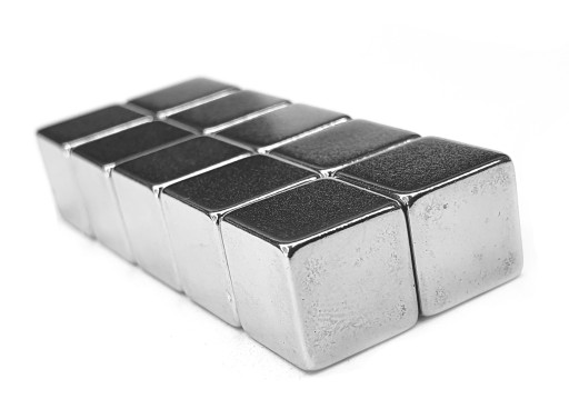 NEODYMIOVÉ MAGNETY SILNÉ MAGNETY 15X15X8 - N48