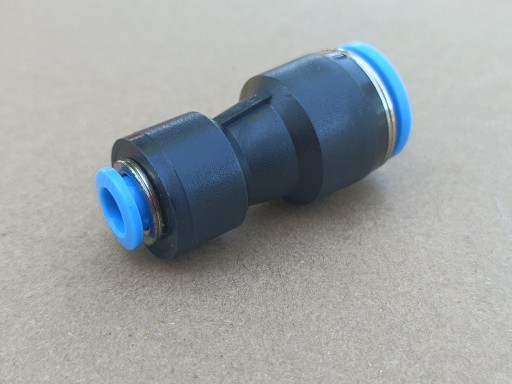 Zásuvný konektor pneumatickej redukcie 12 - 6mm PG 12-6