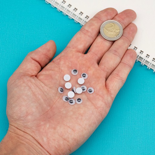 Oči pre hračky plastové 7x3mm 100 ks