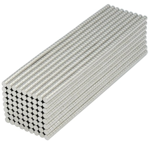 SILNÝ VALEC NEODYMOVÝ MAGNET 3x2 - SADA 100 / NEODYMOVÝCH MAGNETOV /