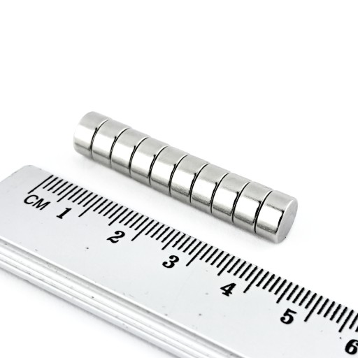 VALEC NEODYMIOVÝ MAGNET 8x4 N38 SADA 15 ks