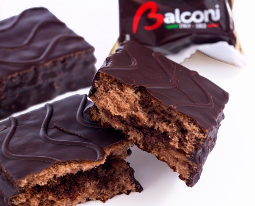 Talianska torta z horkej čokolády so smotanou