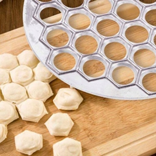 FORMOVAČ NA KNEDLE USSZEK FORMOVAČ NA RAVIOLI