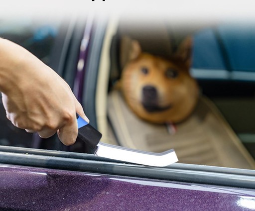 Úzka štrbinová kefa pre autá, ťažko dostupné miesta