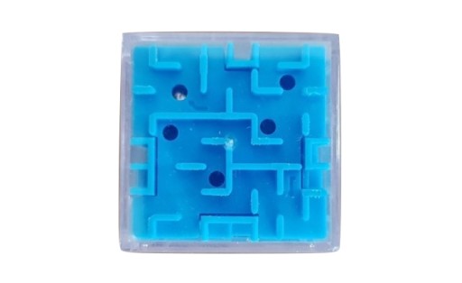 Arkádová logická labyrintová hra s loptou v kocke