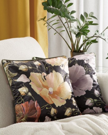 Dekoračný obliečka na vankúš Flowers 45x45 Velvet 115 Czar+Honey