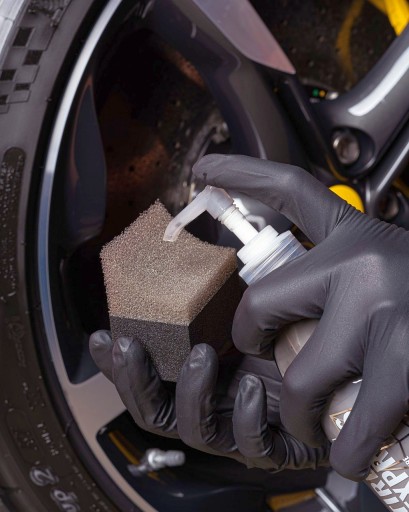 Gyeon Tire Applicator SMALL Aplikátor pneumatík 2 ks