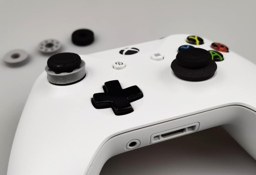 STREDNE TVRDÉ KRYTY PRESNÉ KRÚŽKY PRE PS5 PS4 XBOX PAD