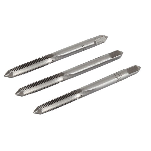ZÁVIT 4MM KS 3 PLAST