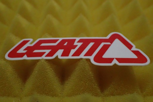 NÁLEPKA LEATT STICKER 7,1 x 3,4 cm
