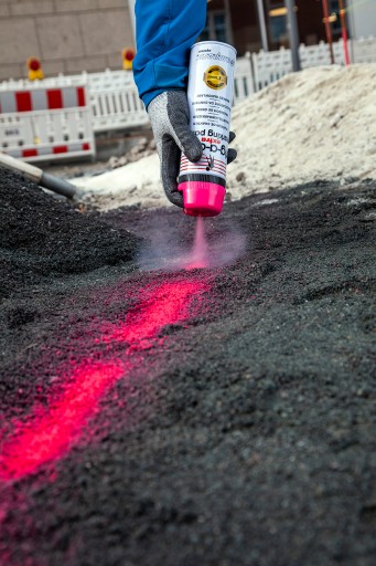 Geodetická farba v spreji FLUO AMPERE modrá Trig-a-Cap Extra