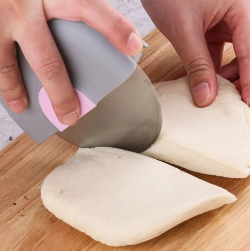 NÔŽ NA PIZZU okrúhly okrúhly 9CM KRYT AG680B