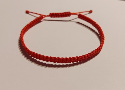 NÁRAMOK ŠŤASTIA MACRAME CELEBRITY KABALA RED NIT