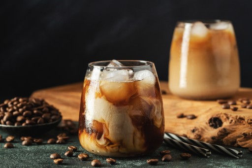 Studený kávový nápoj v prášku Ice Frappe instantná káva 12 ks Mokate
