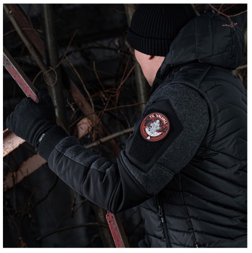 ZÁPLATA NA VELCRO PVC ZNAK WARRIOR TIL VALHALL M-TAC ČIERNA/ČERVENÁ