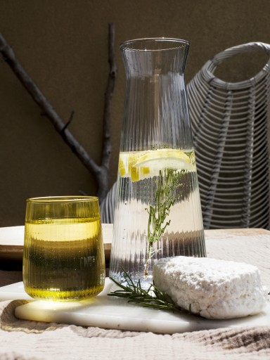 Karafa z rebrovaného skla, priehľadná, 1l