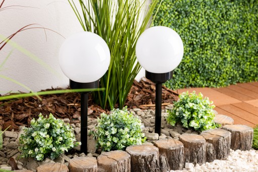 SLNEČNÁ LAMPA Záhradná LED LAMPA POHNANÁ GUĽOVÁ GUĽA 15cm OSTROŽ