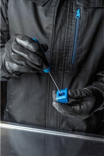 Magnetizér a demagnetizér pre hroty skrutkovačov, Hoegert Technik