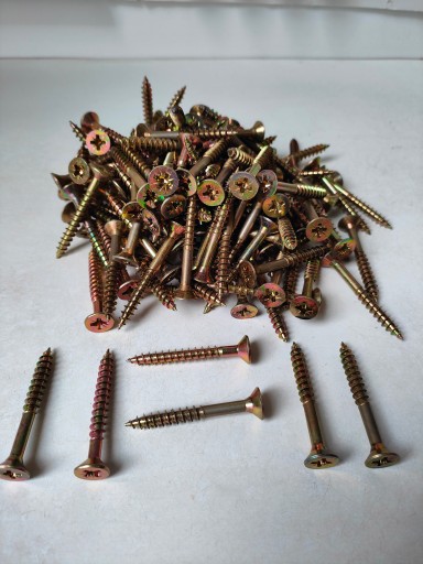 Skrutka do tvrdeného dreva 6x50 (50 ks)